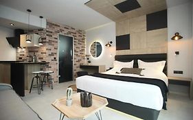 Athinais Luxury Apartments