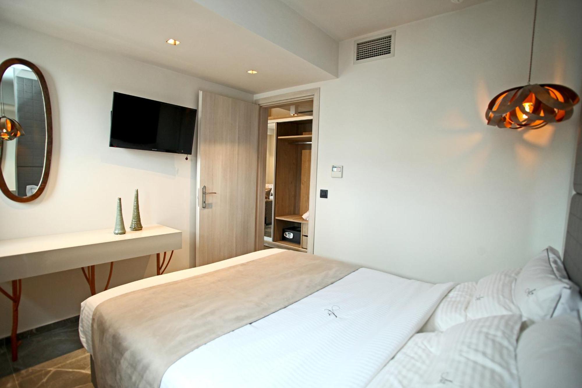 Athinais Luxury Apartments Hanioti Esterno foto