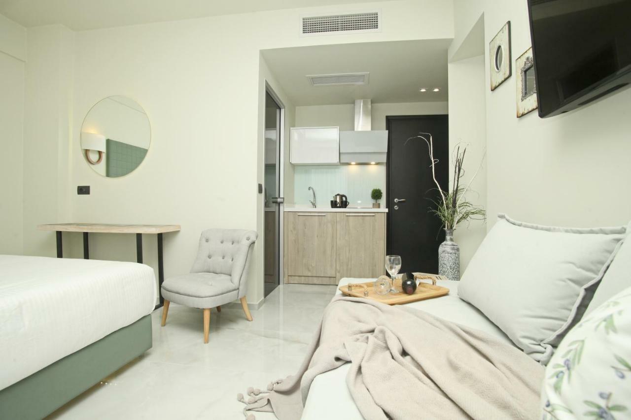 Athinais Luxury Apartments Hanioti Esterno foto