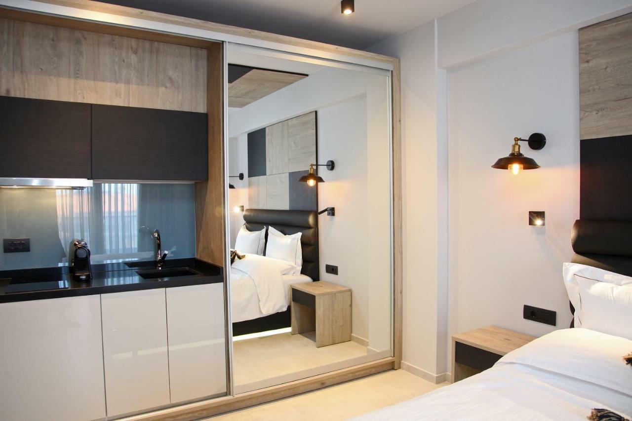 Athinais Luxury Apartments Hanioti Esterno foto