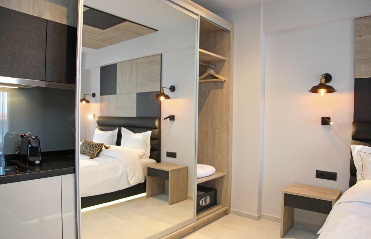 Athinais Luxury Apartments Hanioti Esterno foto