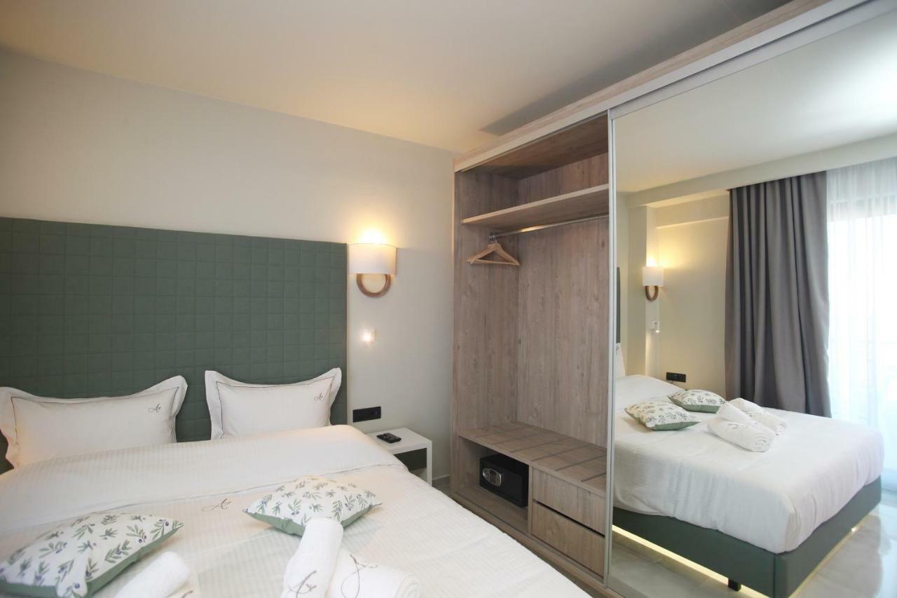Athinais Luxury Apartments Hanioti Esterno foto